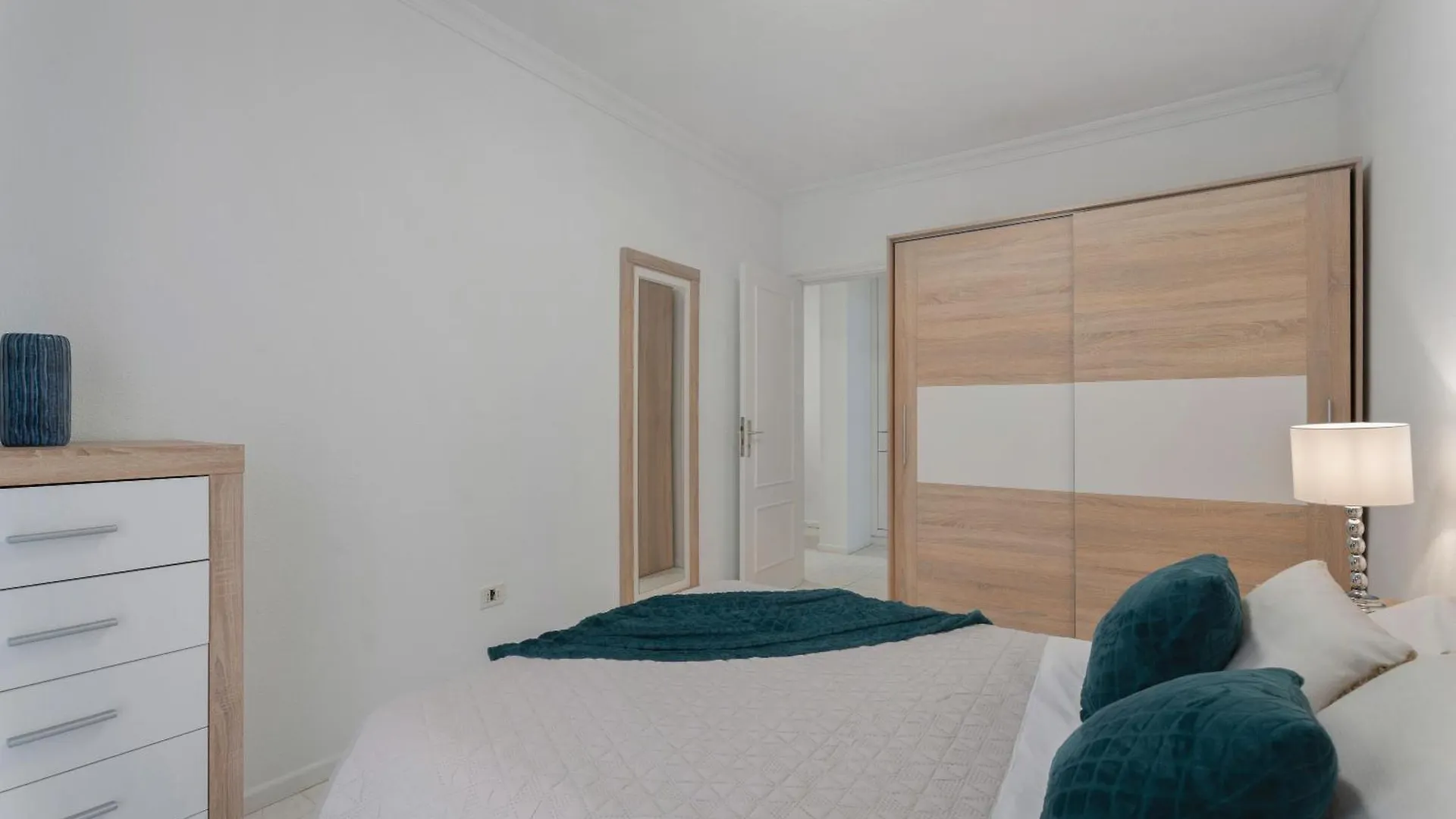 شقة Apartamento Bonjour كانديلاريا