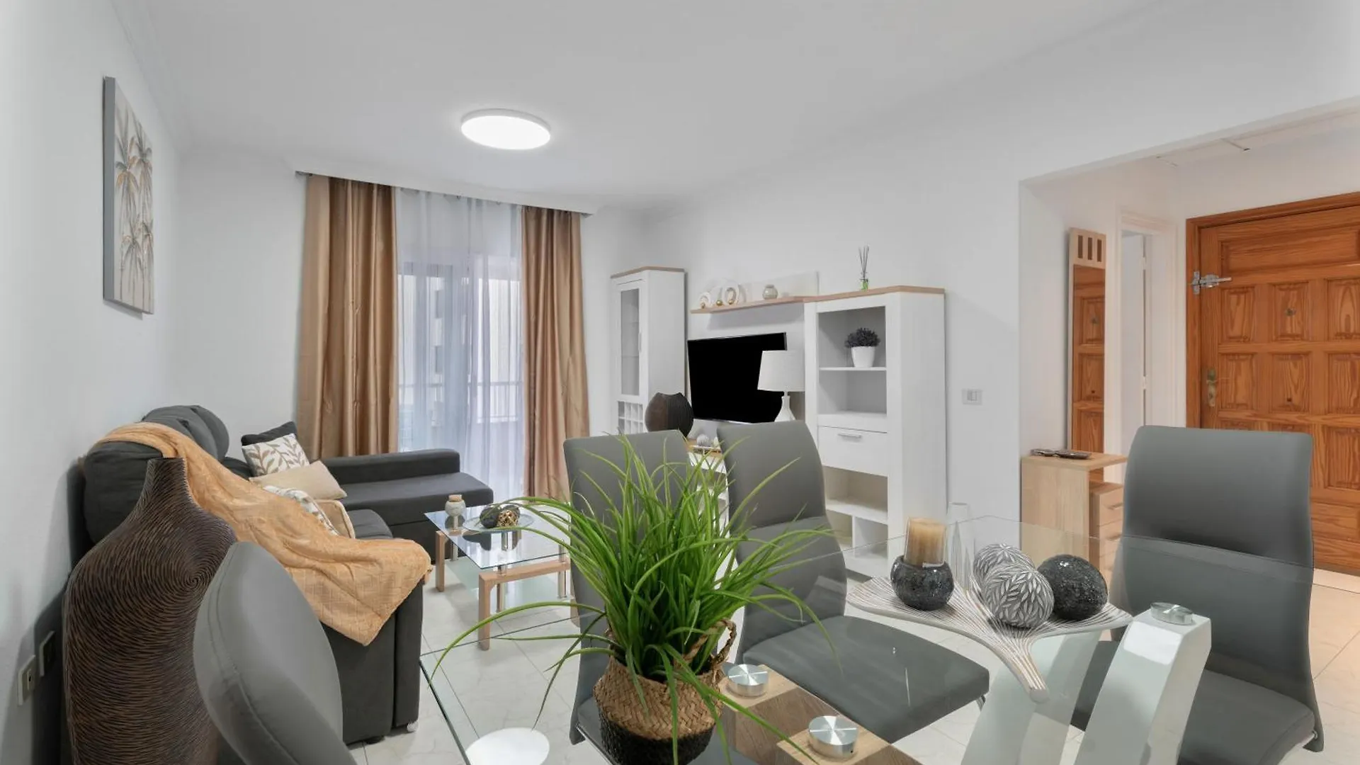 Apartamento Bonjour كانديلاريا شقة